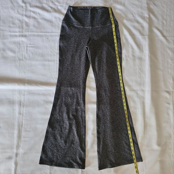 Gilly Hicks Women's Active Go Recharge High-Rise Flare Leggings Size Medium - Picture 16 of 16